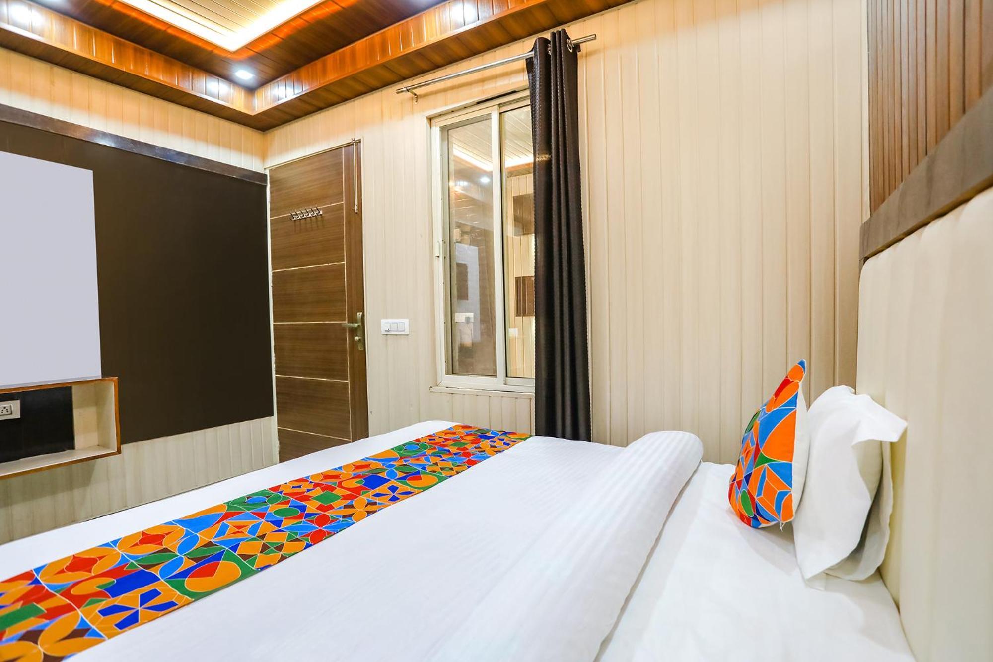 Fabhotel Jms Residency Дехрадун Экстерьер фото